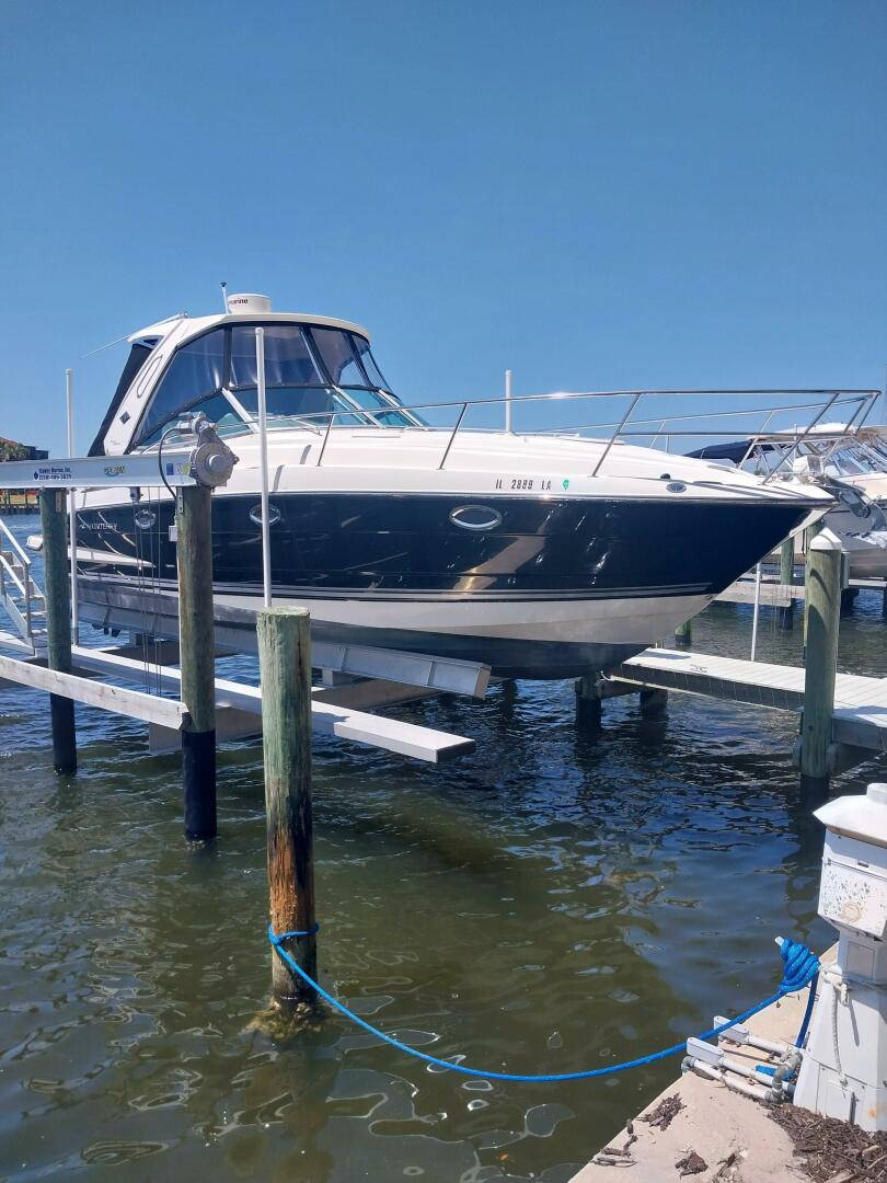 2011 Monterey 340 Sport Yacht - Image 2