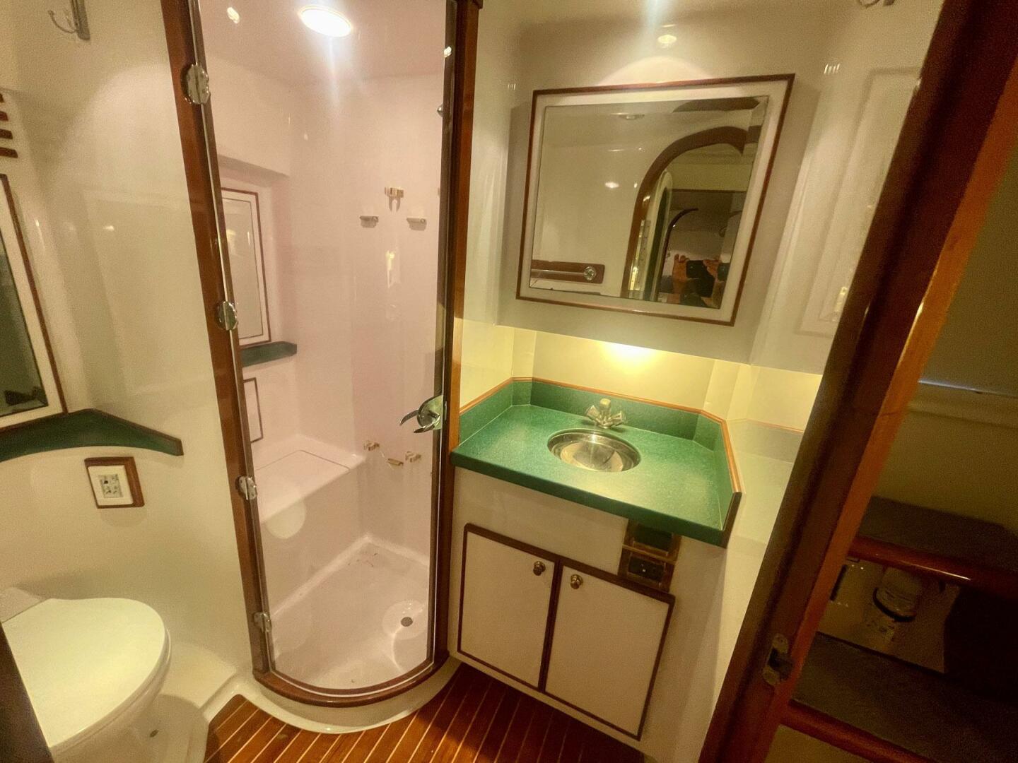 2005 Custom Carolina 40 DeSanti - Image 29