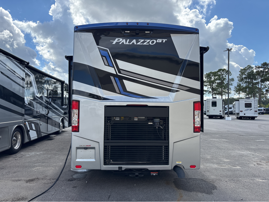 2026 THOR MOTOR COACH PALAZZO 33.6 - Image 5