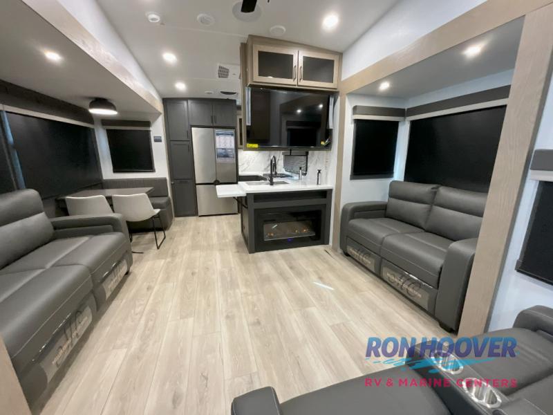 2026 FOREST RIVER 371RK - Image 32