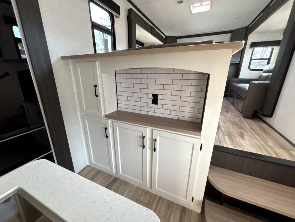 2026 VENTURE RV SPORTTREK 365VFL - Image 16