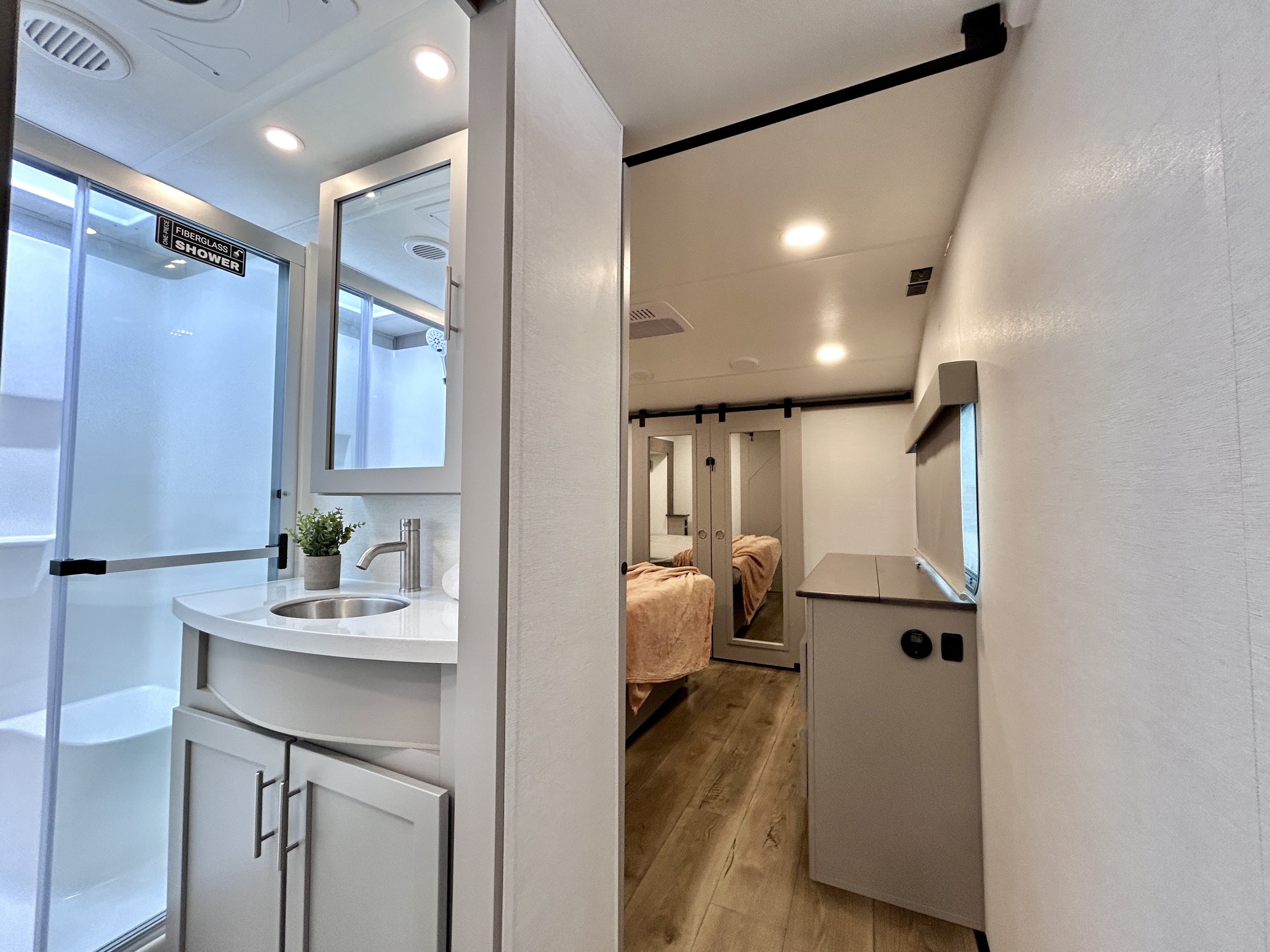 2026 Alliance RV Avenue 32RLS - Image 19