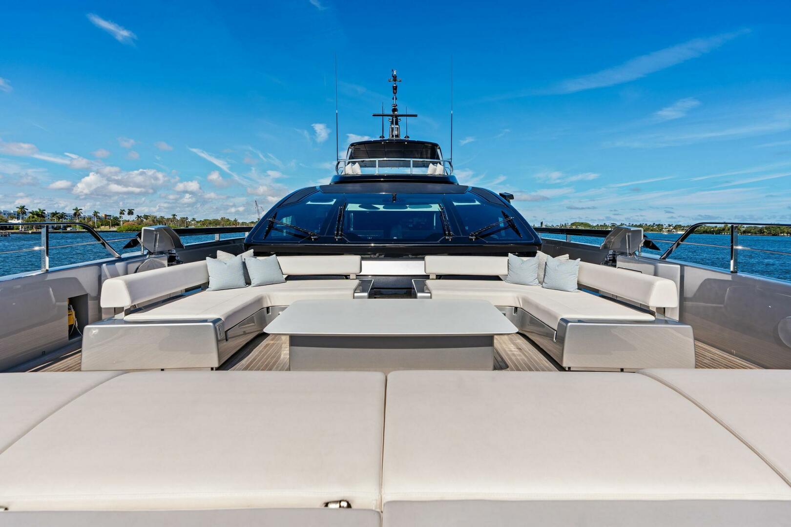2025 Riva Bellissima - Image 16