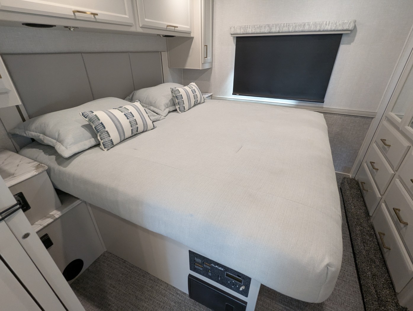 2026 Holiday Rambler Admiral 34J - Image 36