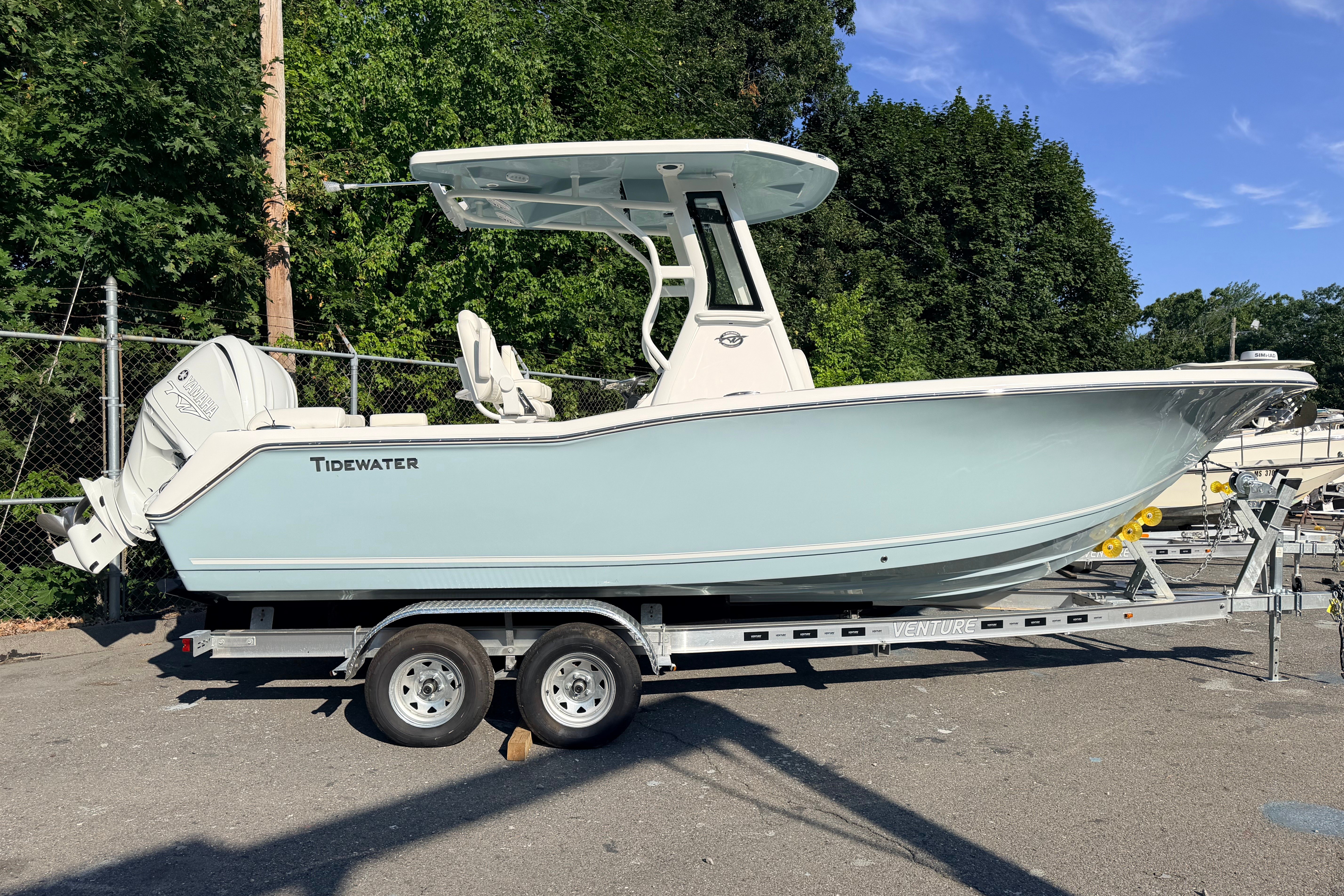 2027 Tidewater 232 LXF Standard - Image 2
