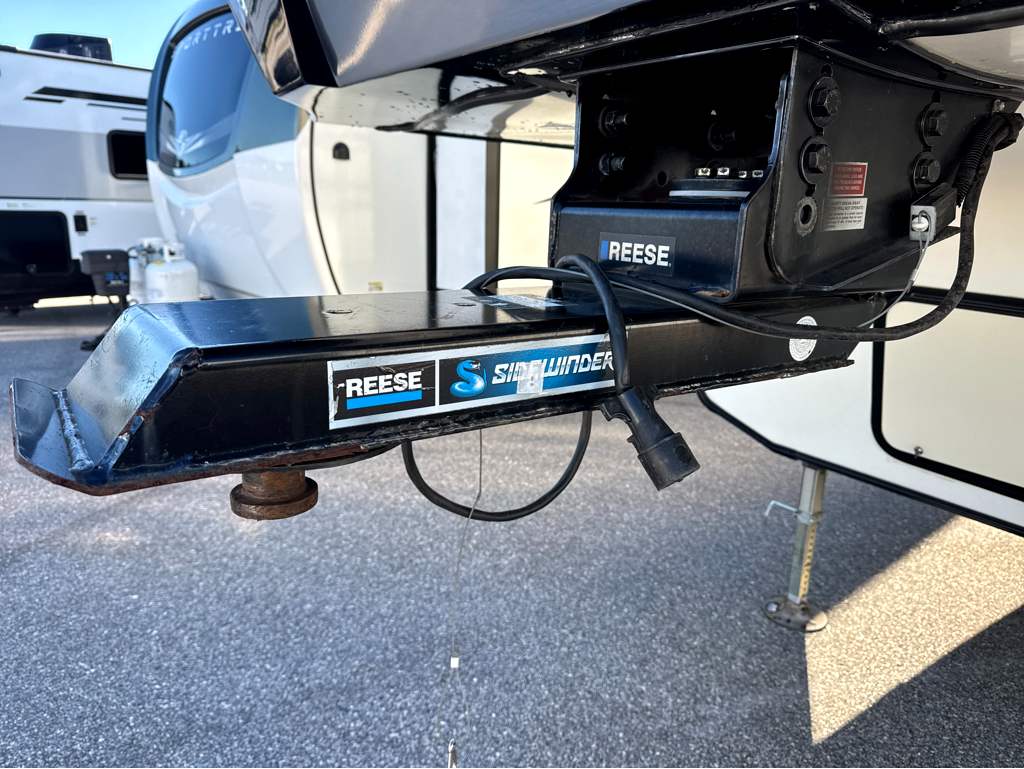 2019 CROSSROADS CRUISER 3451FB - Image 4