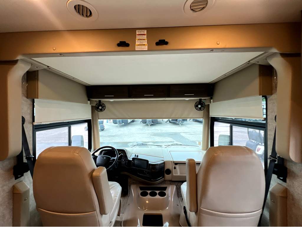 2022 THOR MOTOR COACH MIRAMAR 35.2 - Image 30