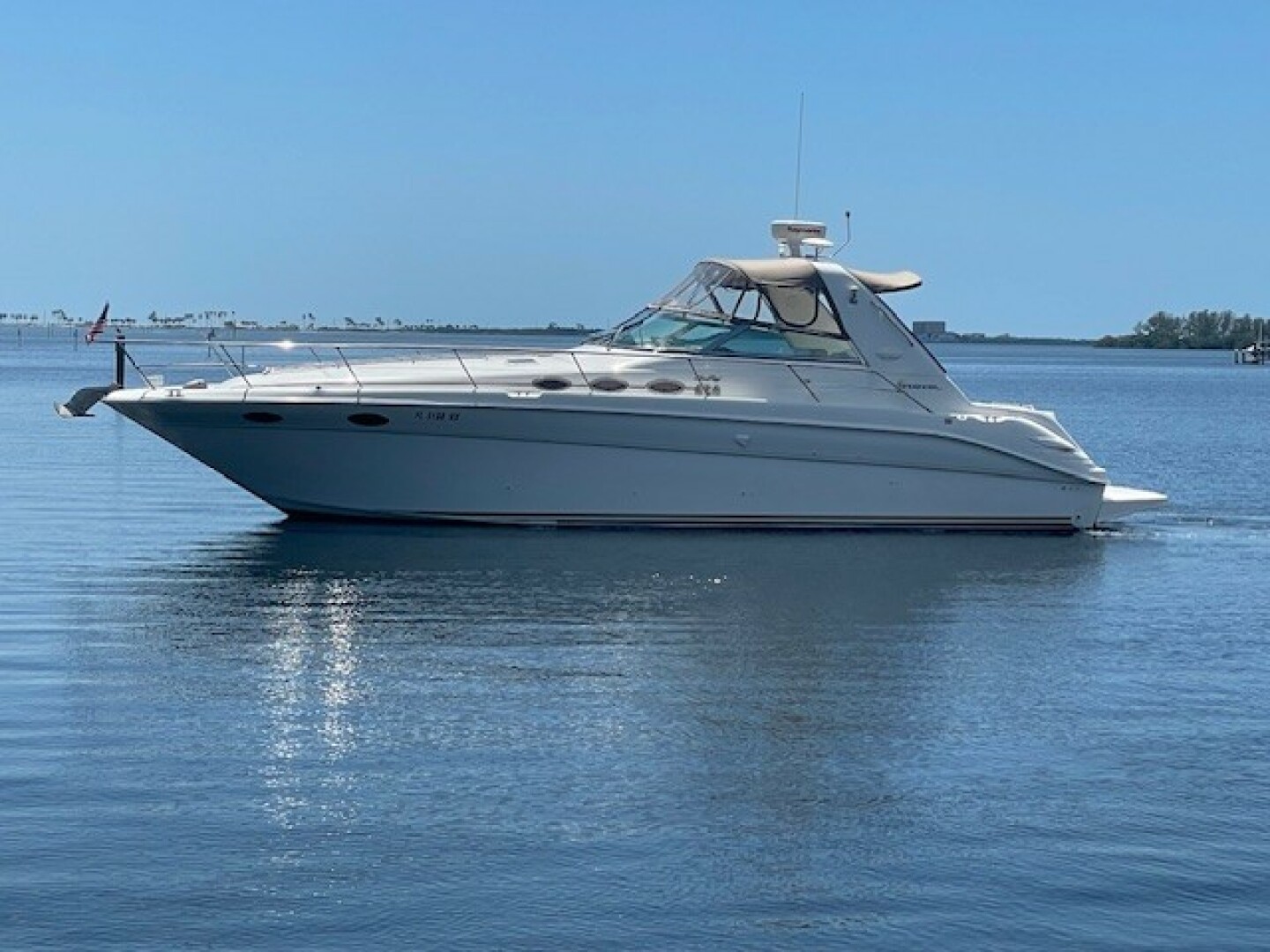 1998 Sea Ray 370 Sundancer - Image 1