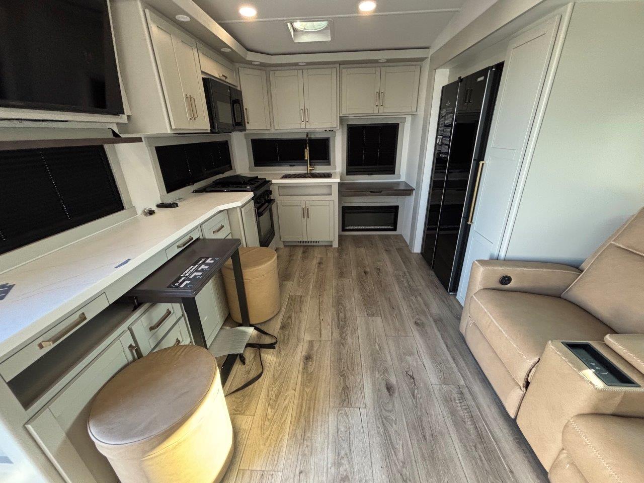 2027 Brinkley RV Model Z 2680 - Image 6