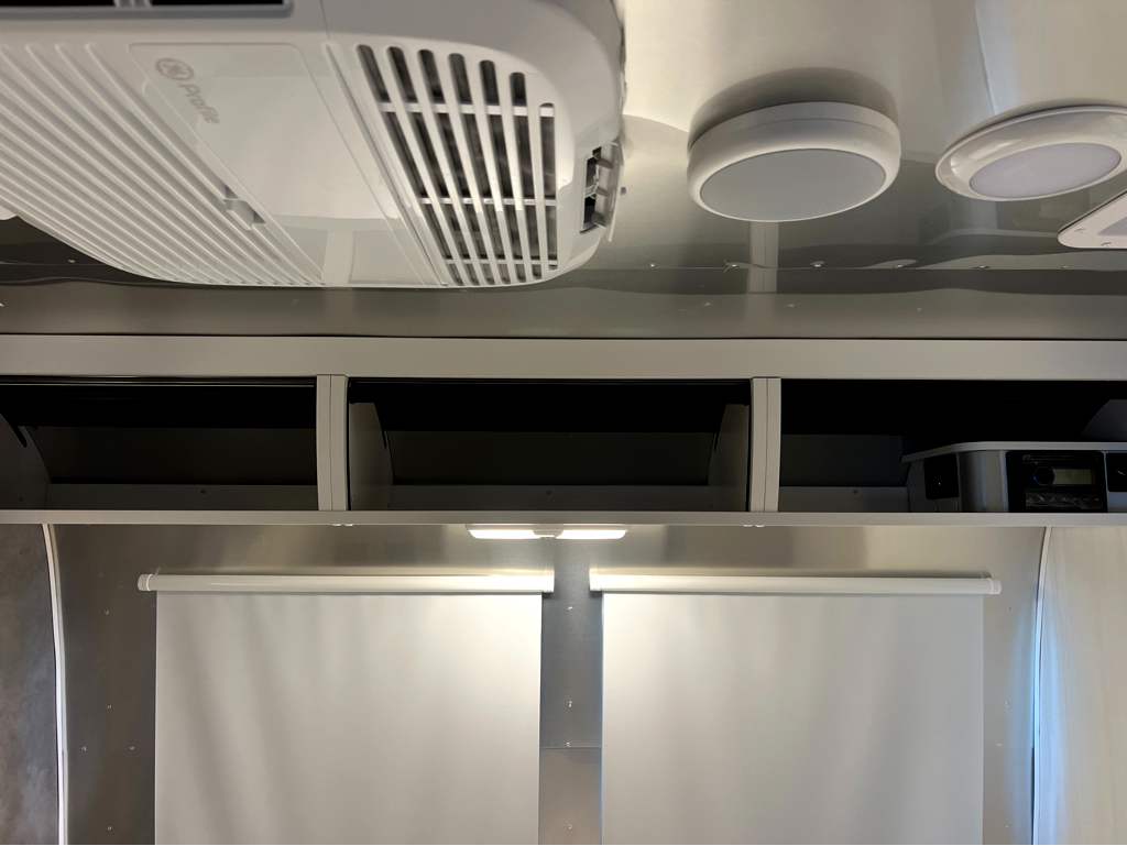 2027 AIRSTREAM BAMBI 20FB - Image 7