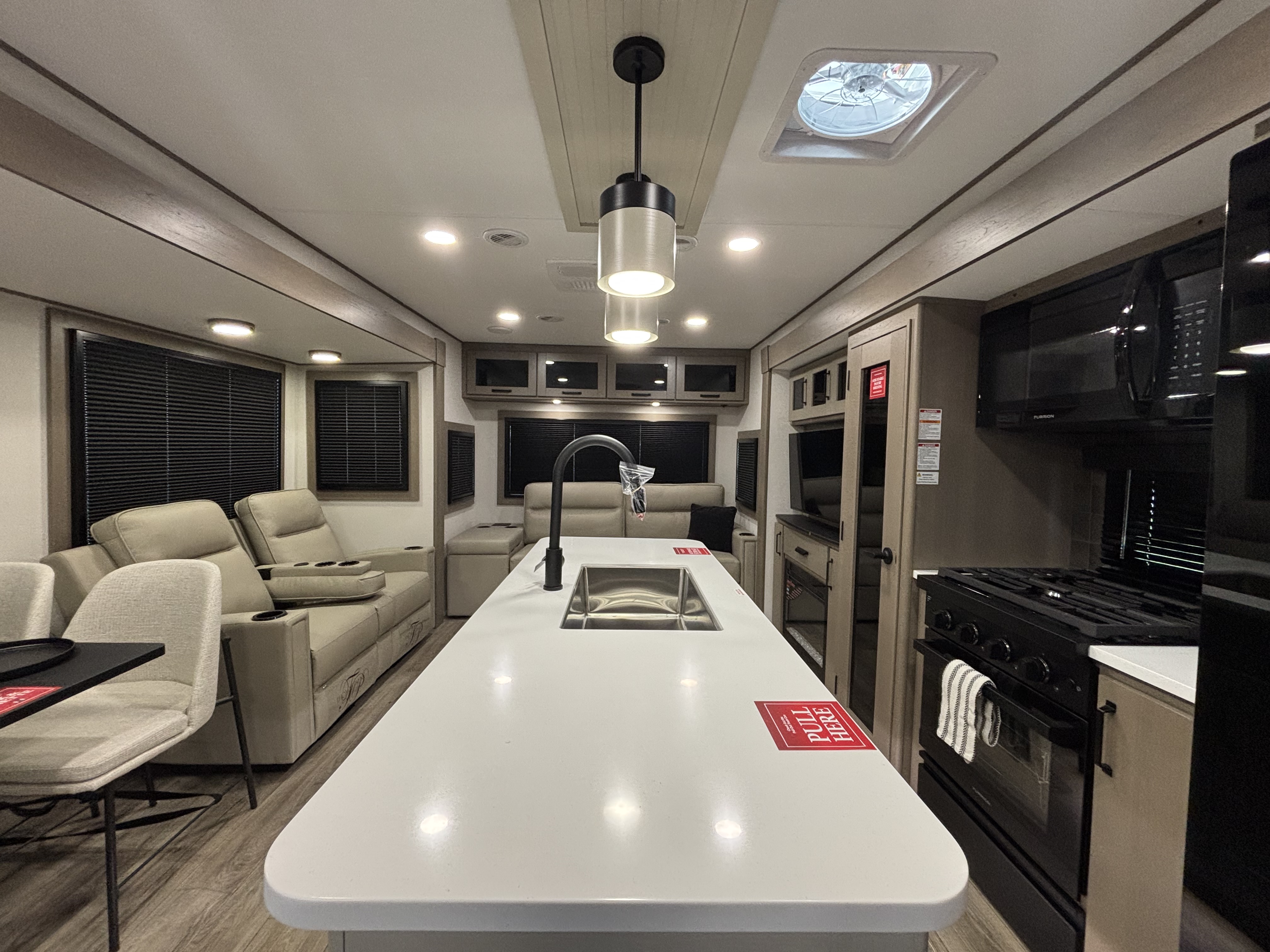 2026 Grand Design Reflection Travel Trailer 345RLTS - Image 10