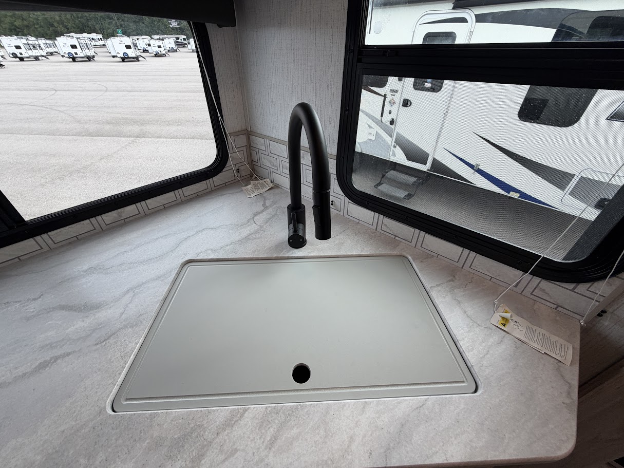 2022 CRUISER RV SHADOW CRUISER 22RKS - Image 22