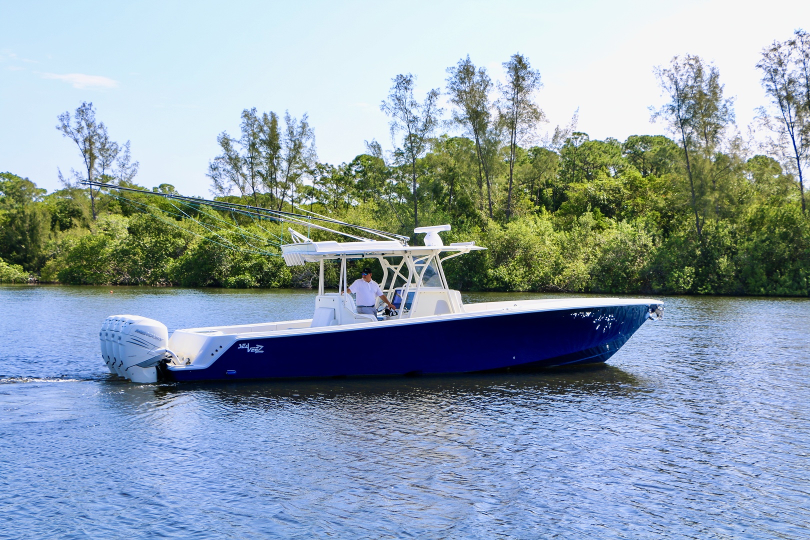 2016 SeaVee 390Z - Image 1
