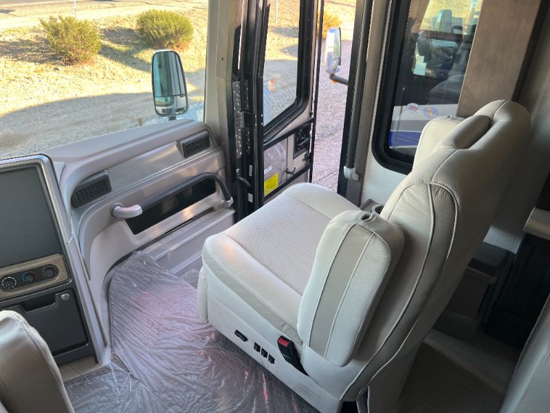 2026 Entegra Coach Aspire 44D - Image 4