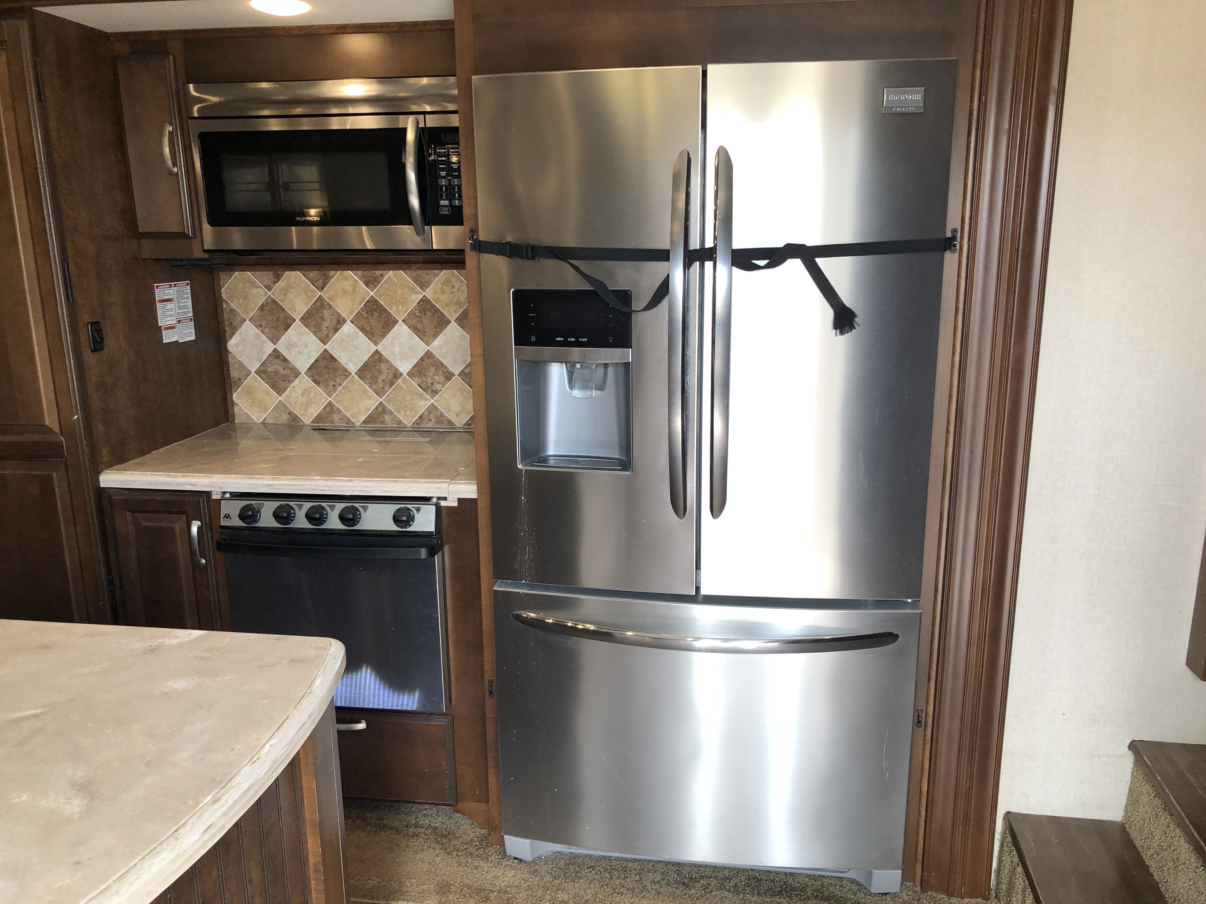 2016 Forest River Cardinal 3850RL - Image 19