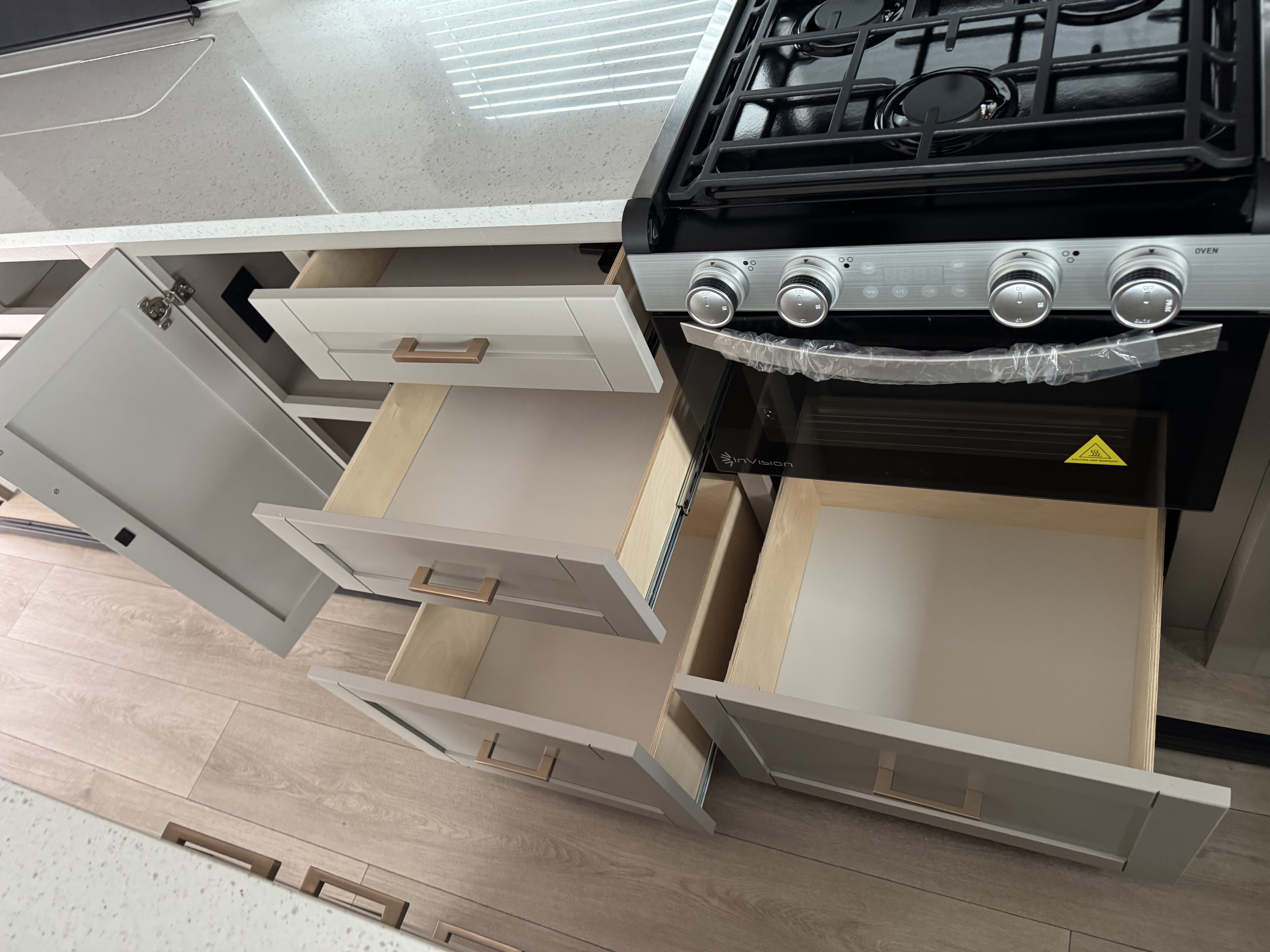 2027 JAYCO JAY FEATHER 27MK - Image 23