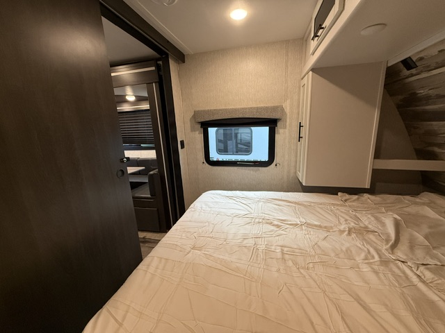 2022 CrossRoads Cruiser Aire CR27RBS - Image 18