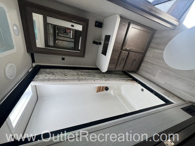 2022 GRAND DESIGN SOLITUDE 346FLS - Image 24