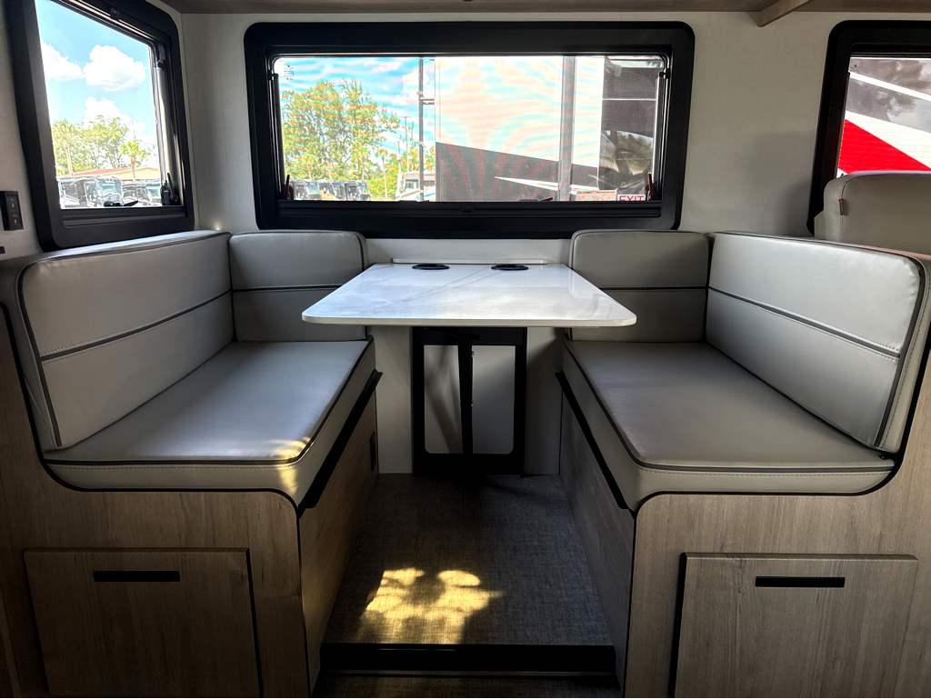 2027 GRAND DESIGN LINEAGE SERIES F 31ZW - Image 19