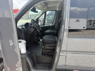 2023 THOR MOTOR COACH TWIST 2LB - Image 4