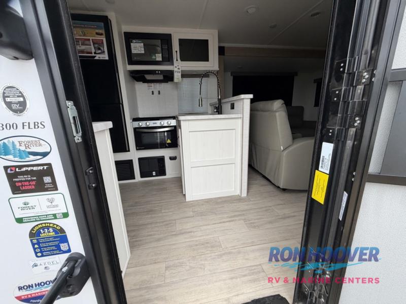 2026 PALOMINO SOLAIRE 3300FLS - Image 7