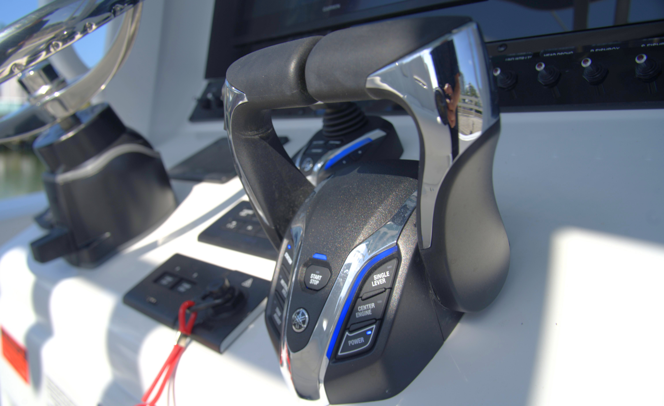 2027 SEA HUNT GAMEFISH 28CB - Image 30