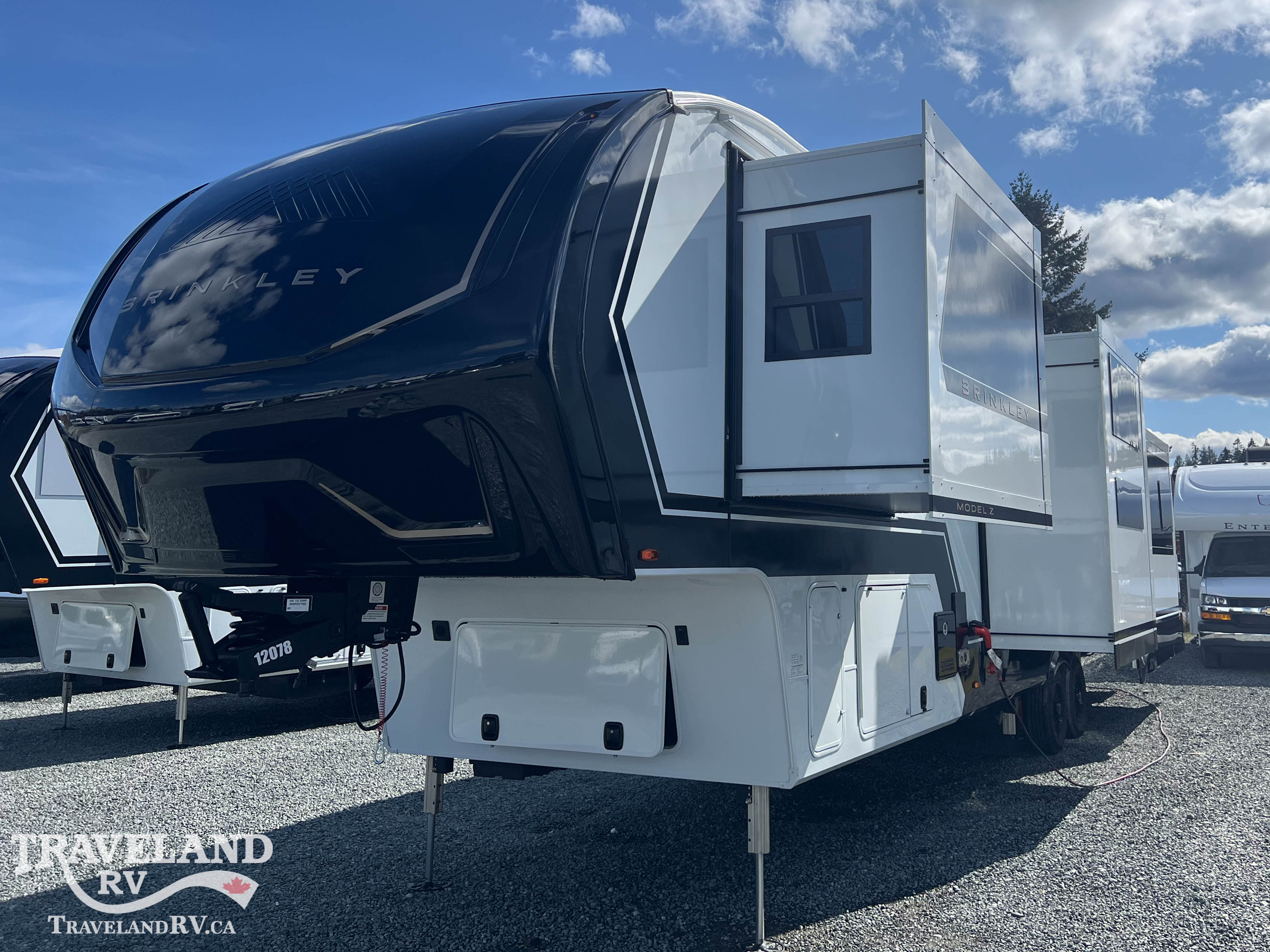 2026 Brinkley RV Model Z 3610 - Image 4