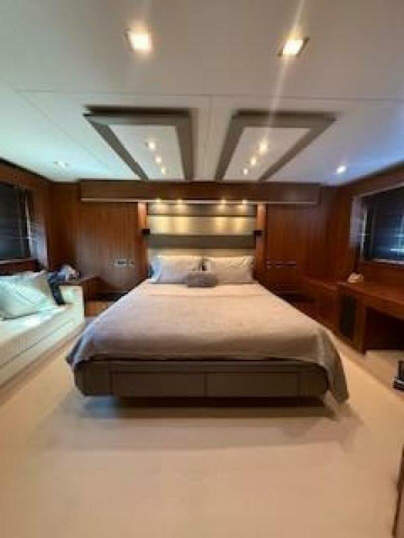 2012 Sunseeker Predator Sport Yacht 74 - Image 26