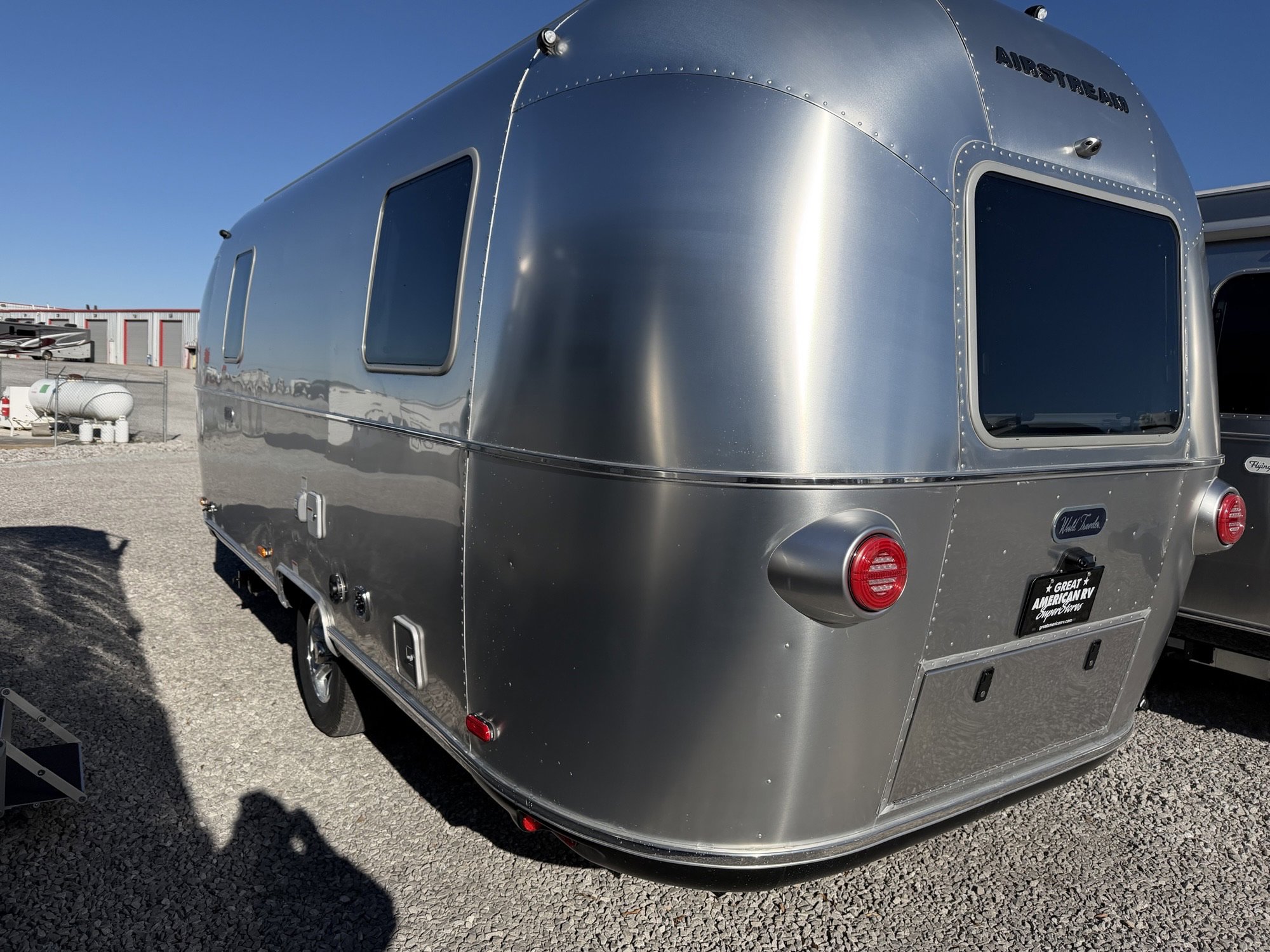 2026 AIRSTREAM WORLD TRAVELERUSA 22RB - Image 7