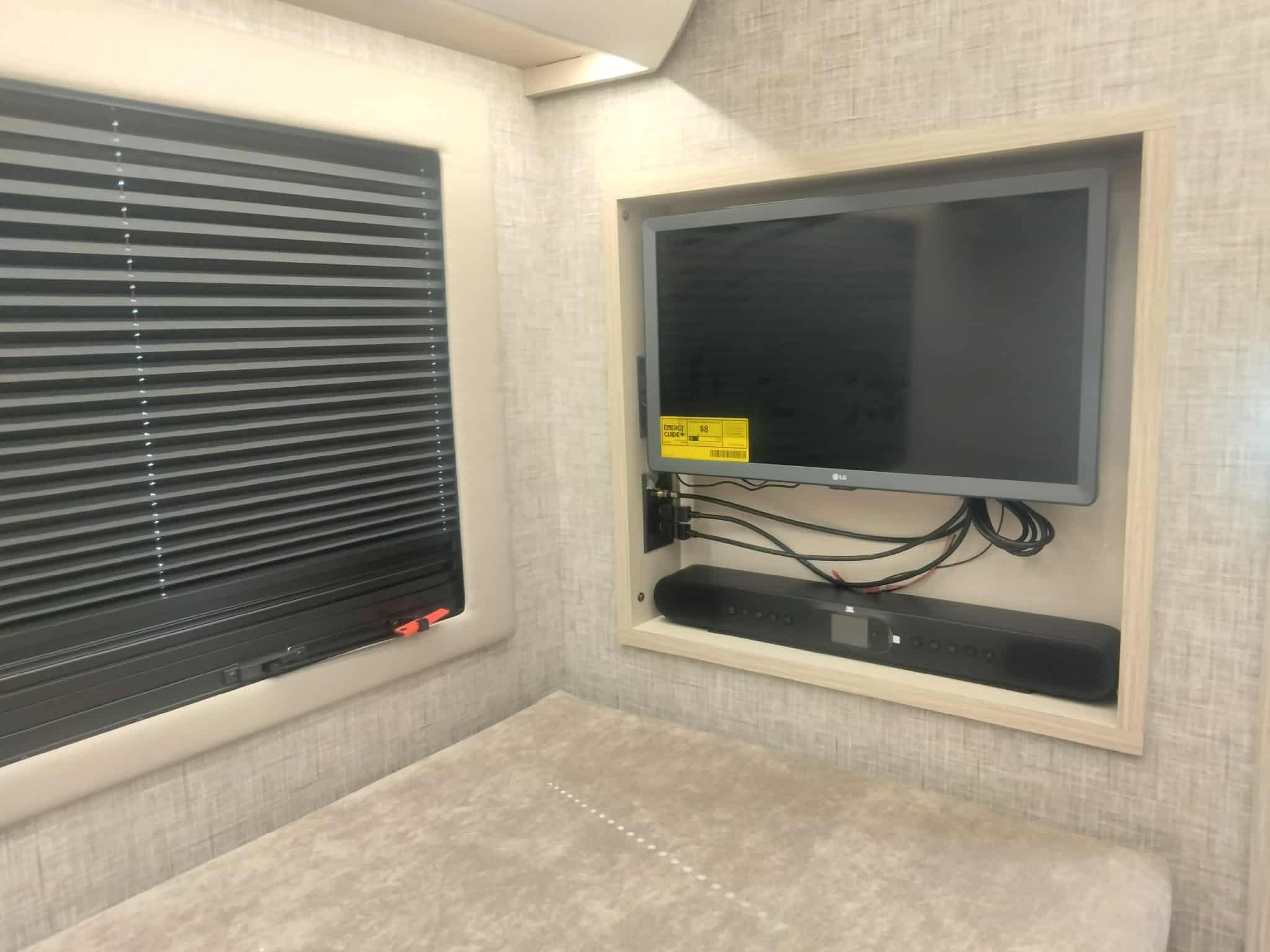 2026 TIFFIN WAYFARER 25 XLW - Image 16