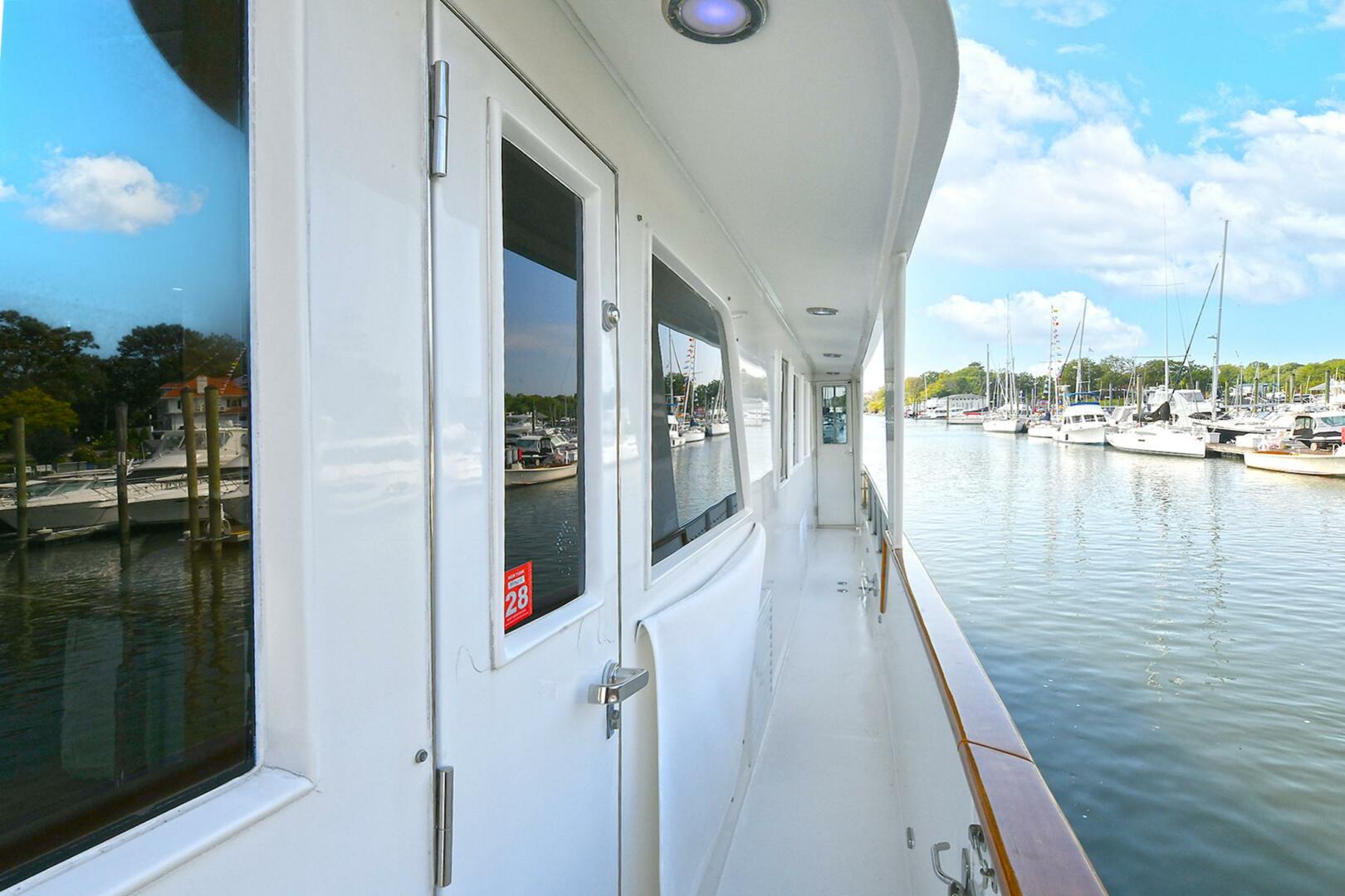 2002 Grand Alaskan Flushdeck - Image 62