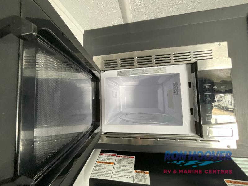 2023 COACHMEN 22SE - Image 9
