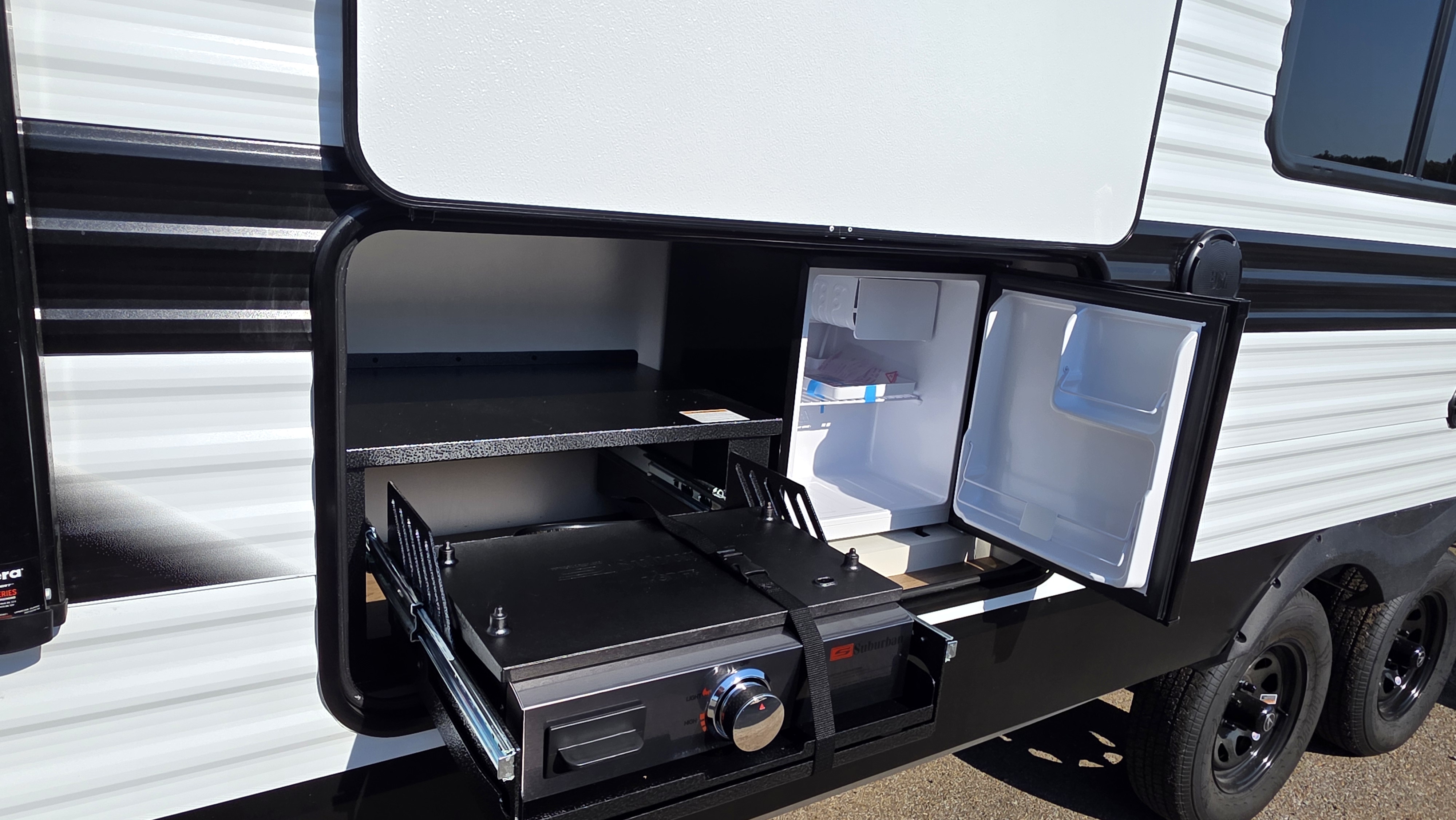 2027 GRAND DESIGN TRANSCEND 26BHX - Image 4