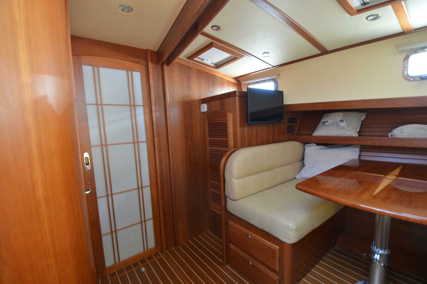 2014 Sabre 42 Salon Express - Image 27