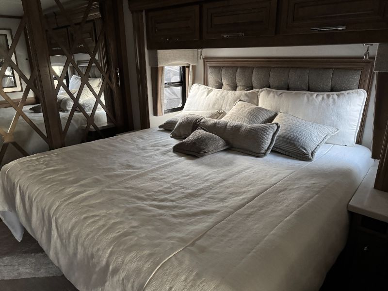2025 Entegra Coach Anthem 37K - Image 17