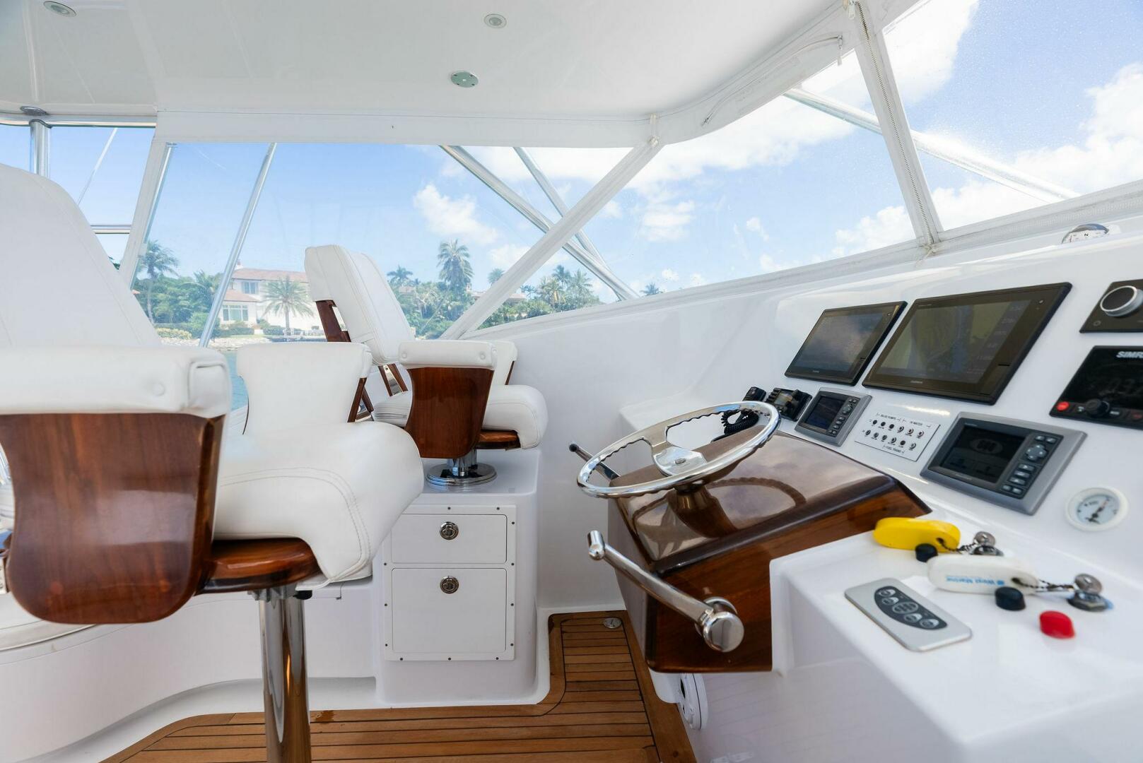 2018 Custom Carolina 35 Express - Image 26