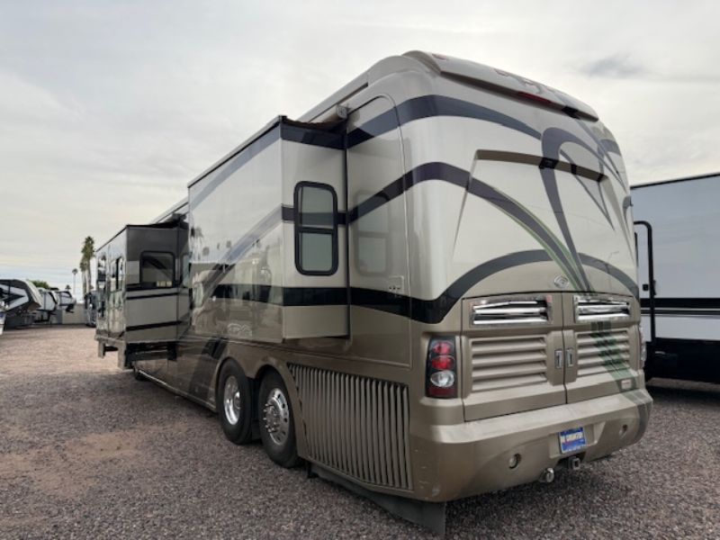 2005 Country Coach Magna 630 45 Rembrandt - Image 2
