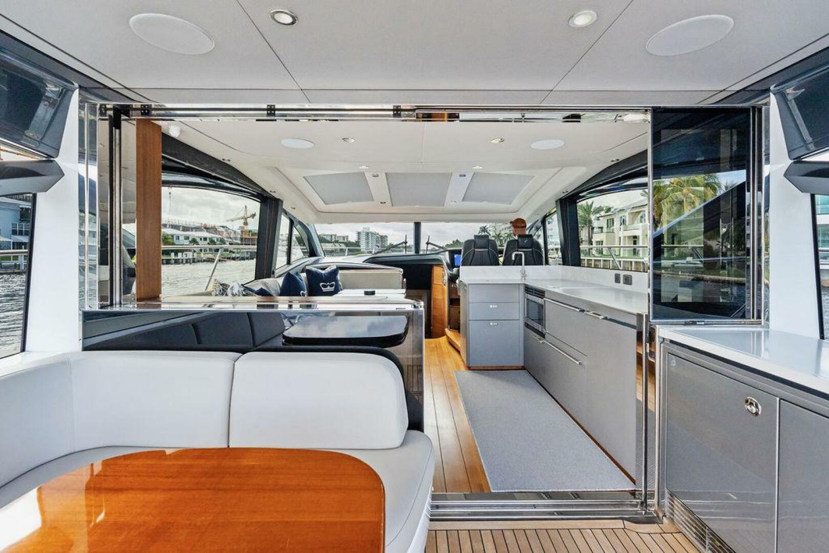 2021 Princess V55 - Image 22