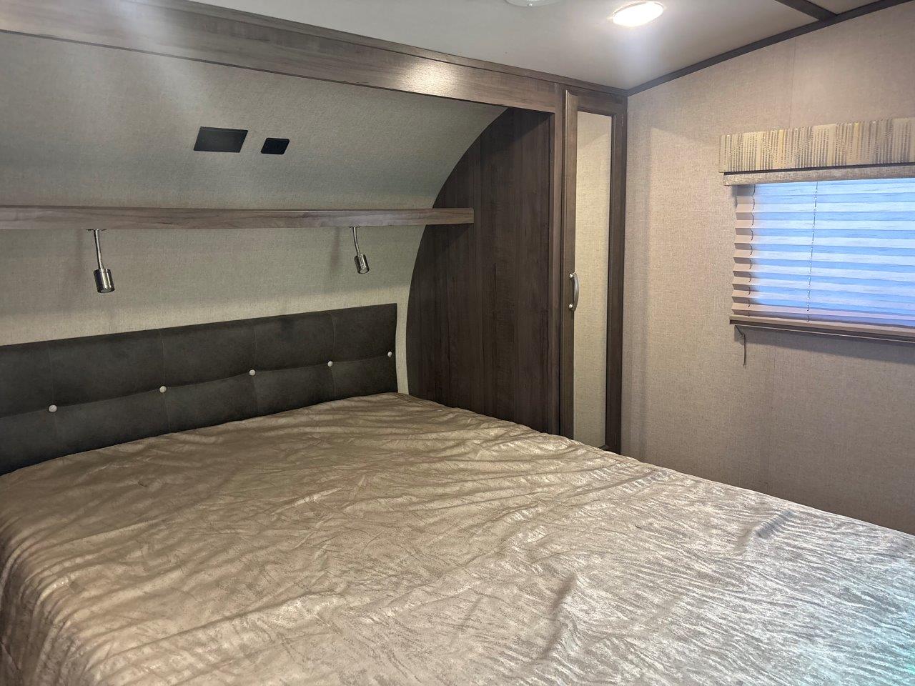 2019 Winnebago Minnie Plus 25RKS - Image 16