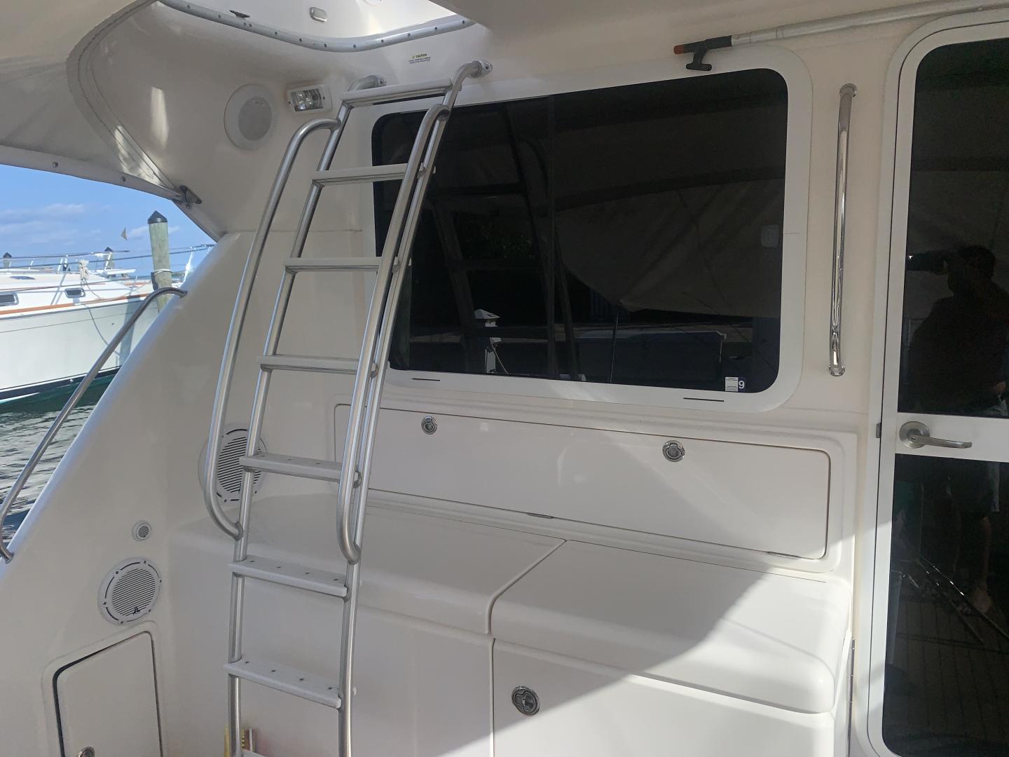 2008 Riviera 51 Flybridge - Image 23