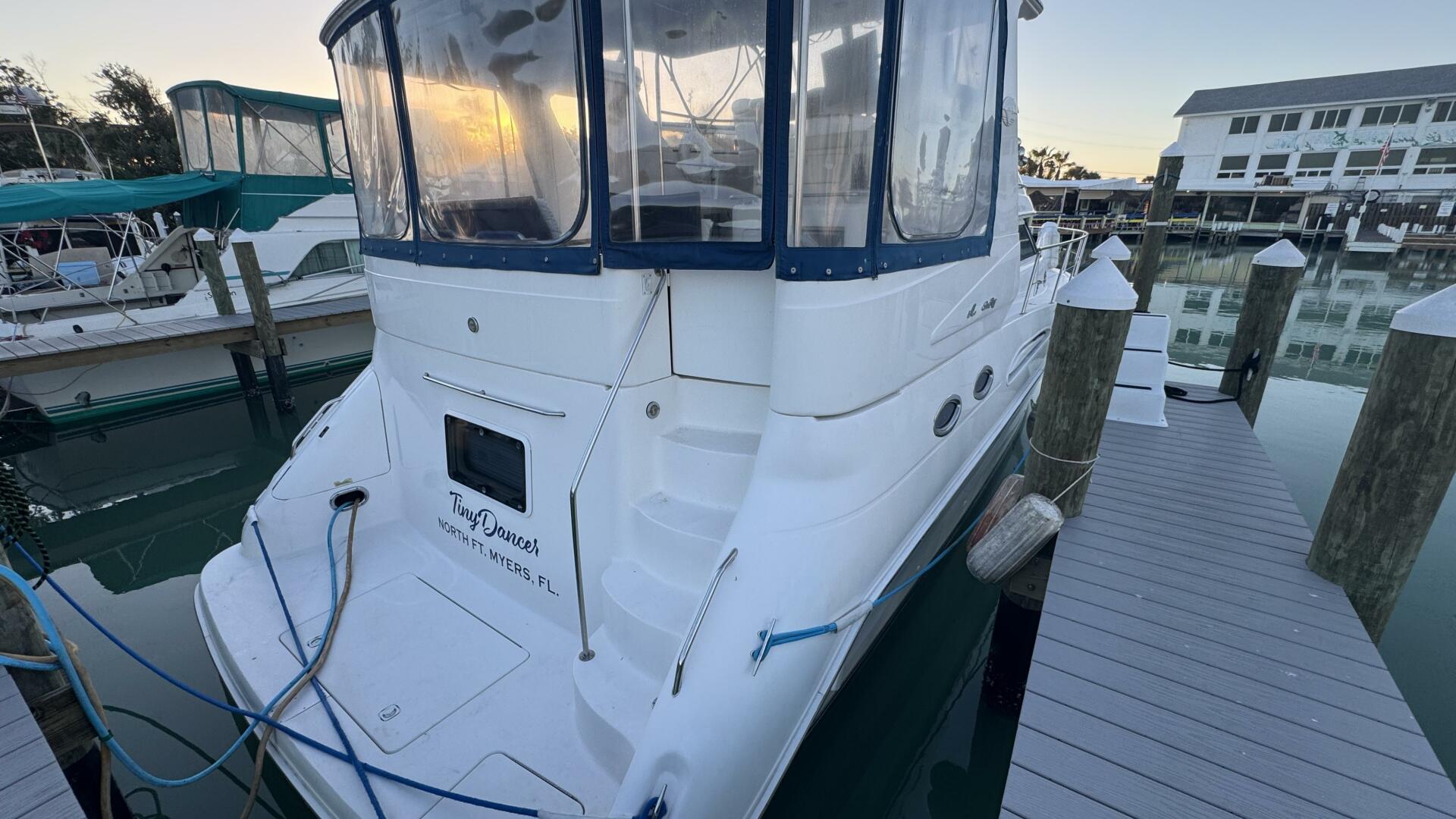 2000 Sea Ray 420 Aft Cabin - Image 7
