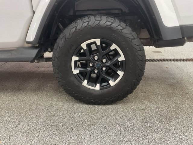 2020 Jeep Gladiator Crew Cab Rubicon 4WD - Image 12