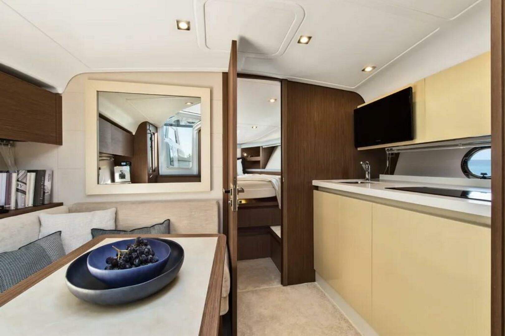 2019 Beneteau Gran Turismo 40 - Image 15