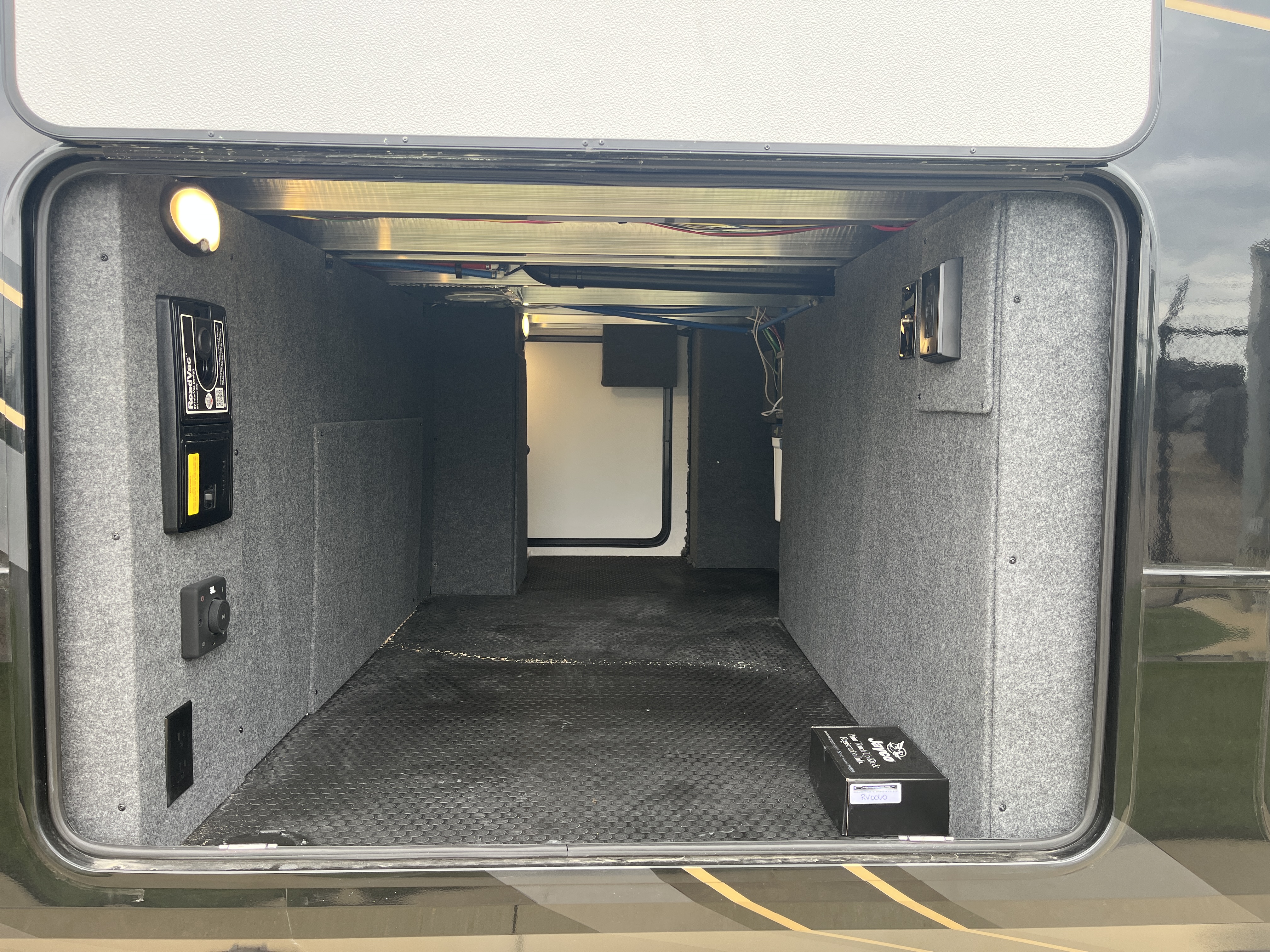 2027 JAYCO PINNACLE 32RLTS - Image 15