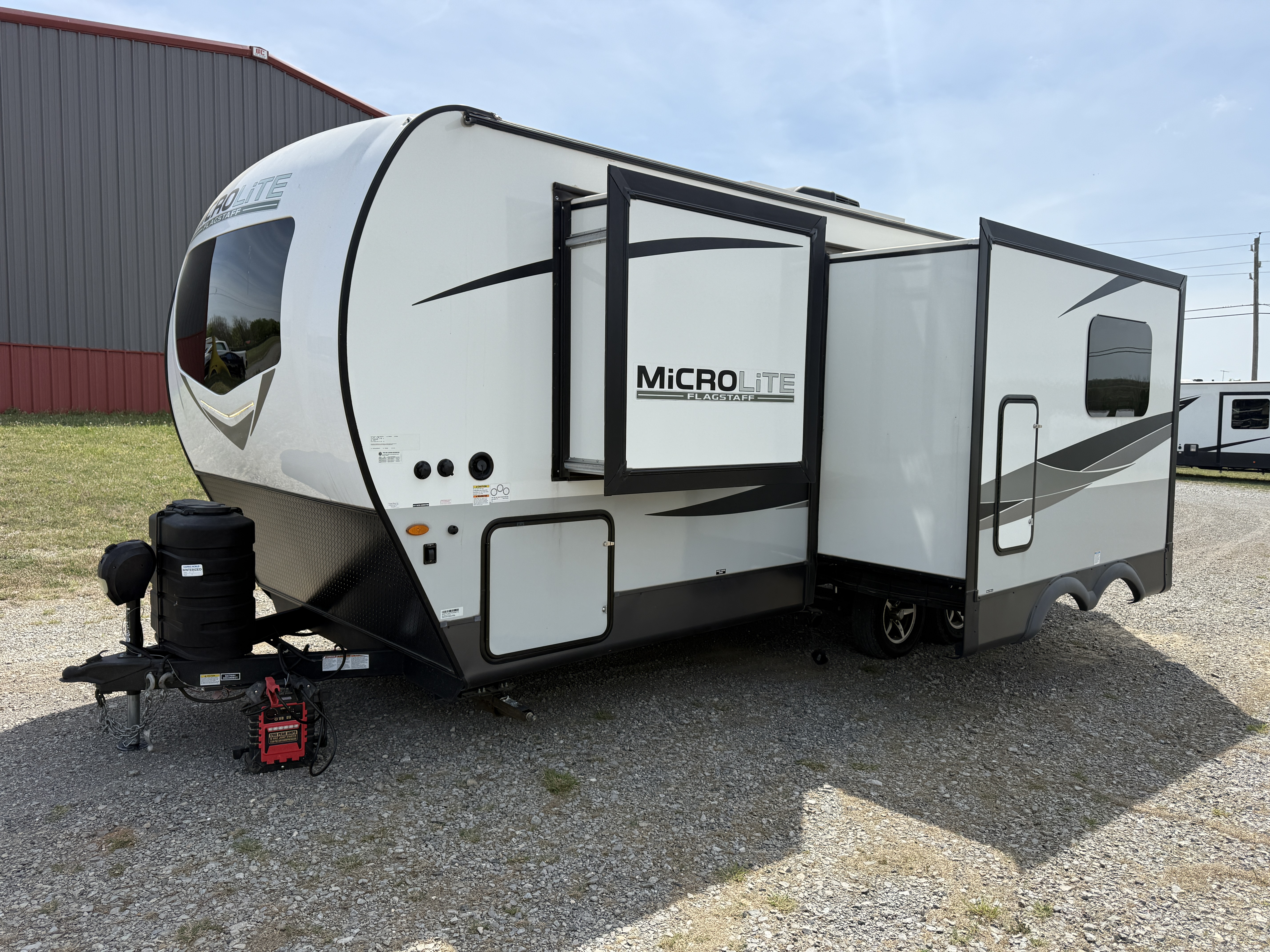 2023 Forest River Flagstaff Micro Lite 25FBLS - Image 3