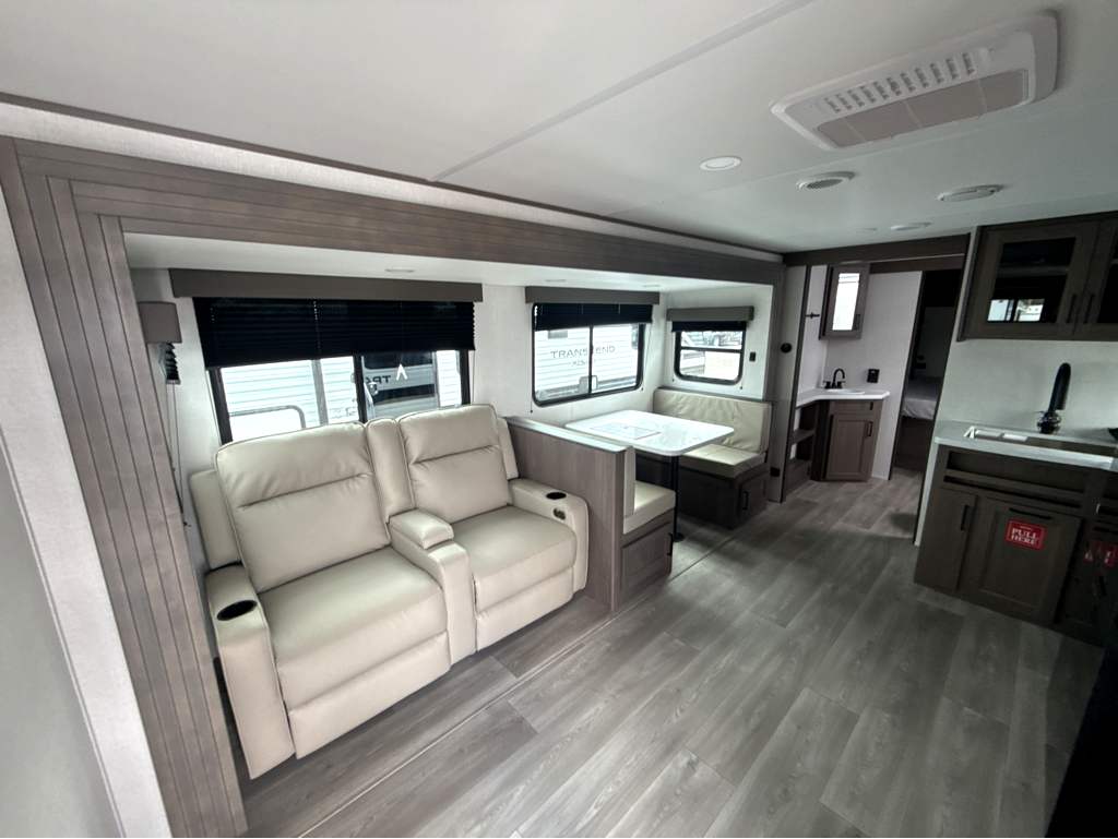 2026 GRAND DESIGN TRANSCEND 305BHT - Image 10