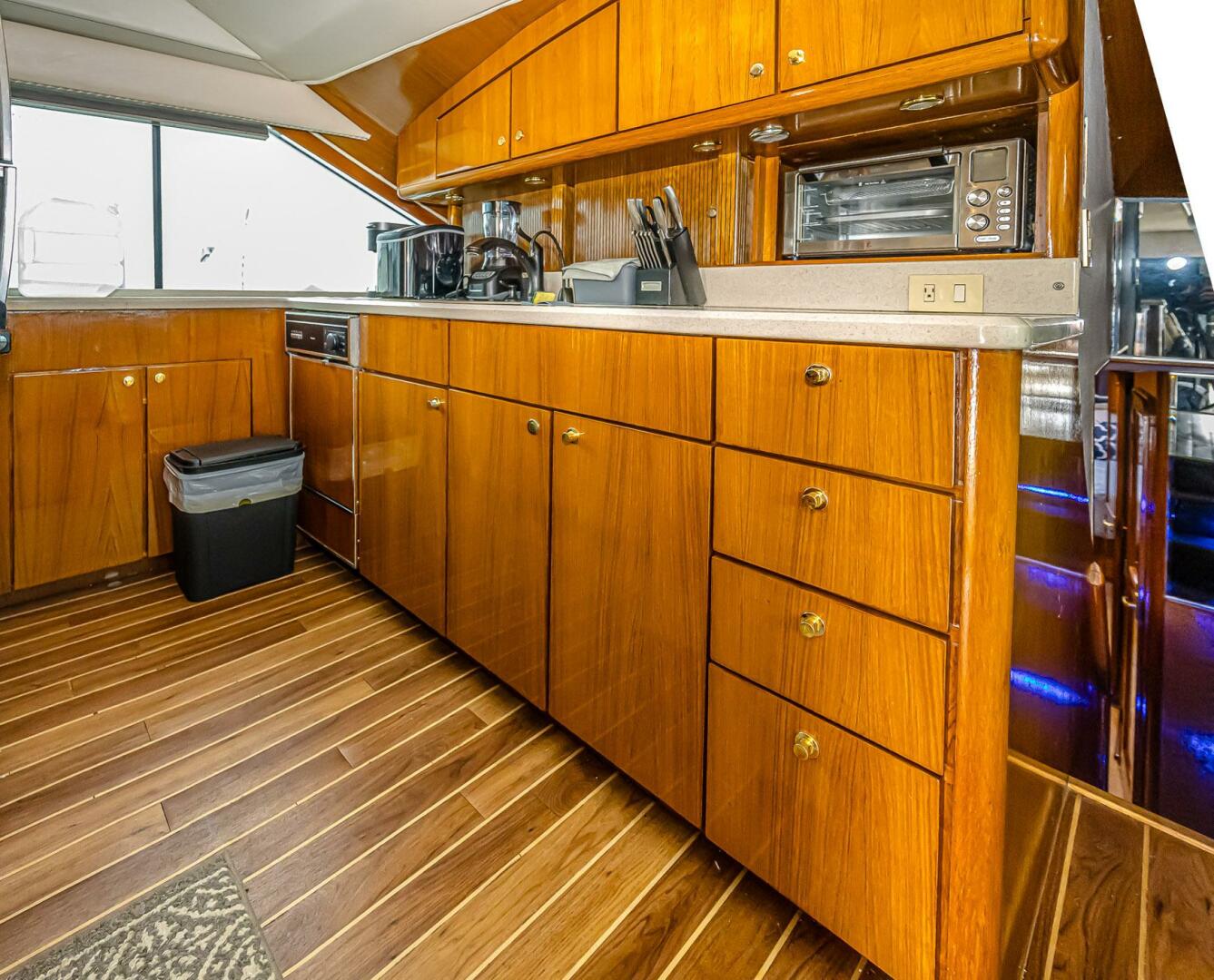 1997 Ocean Yachts 60 Super Sport  EB - Image 19