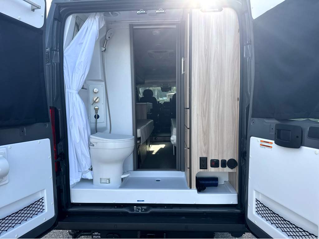 2027 JAYCO SWIFT 20T - Image 8