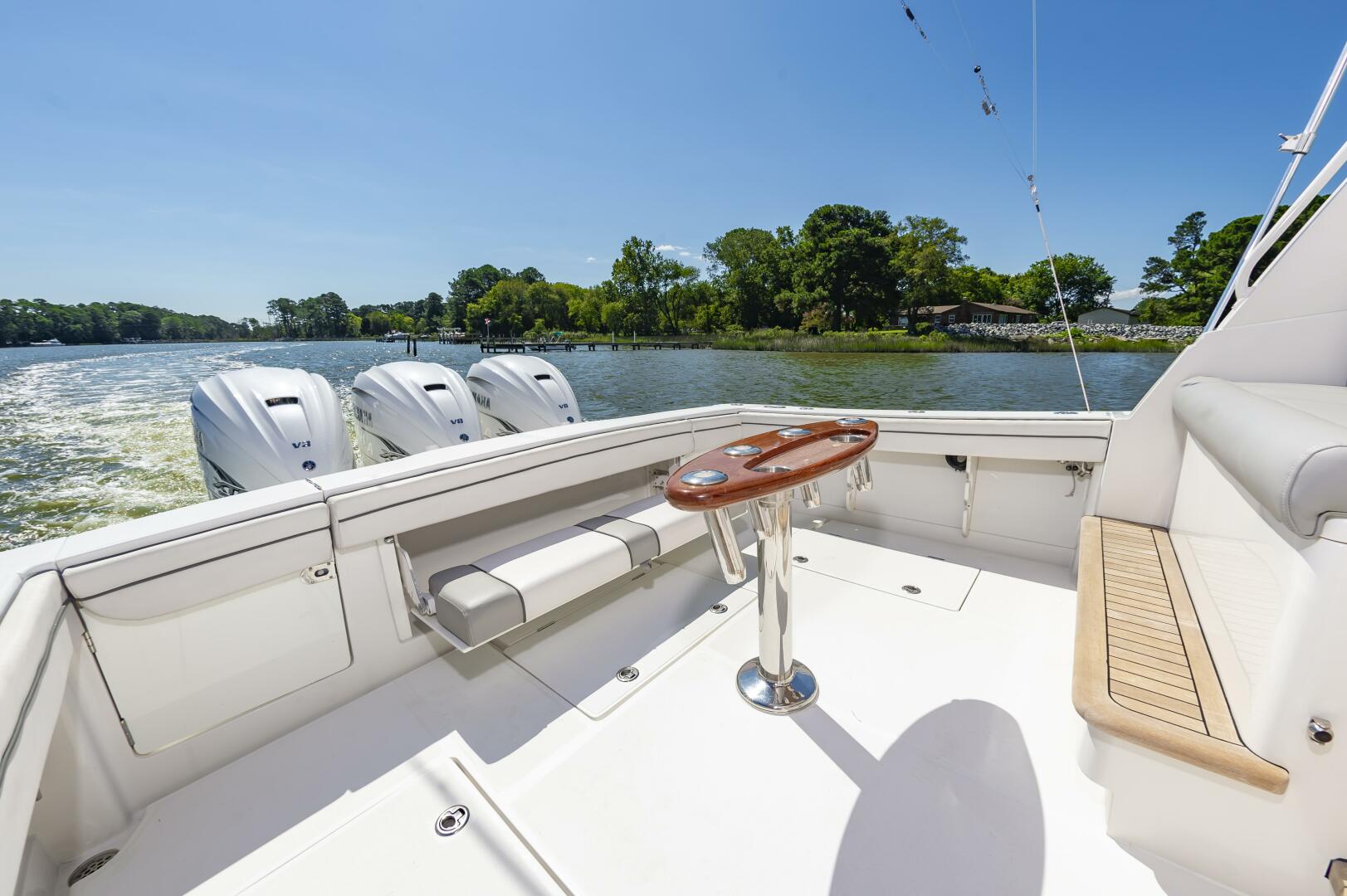 2014 Jupiter 41 Sport Bridge - Image 10