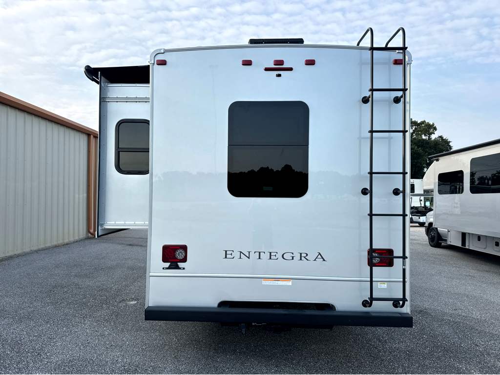 2027 ENTEGRA COACH ODYSSEY 29V - Image 7